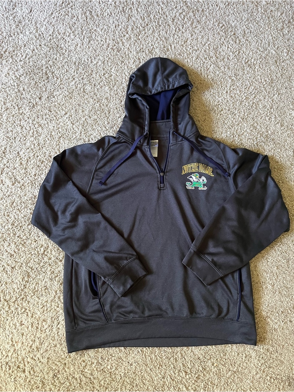 Pro Edge Notre Dame Fighting Irish Dark Gray 1/4 Zip Hoodie